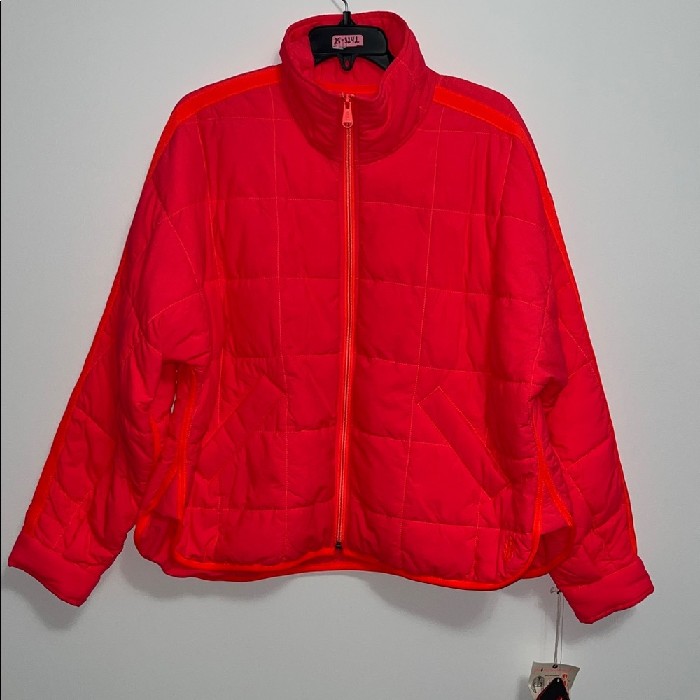 3241. FREE PEOPLE Pippa Puffer Jacket in Hot Watermelon NWT $198 - Picture 6 of 7